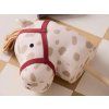 Bílý hobby horse